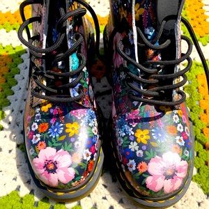 Dr Martens floral boots